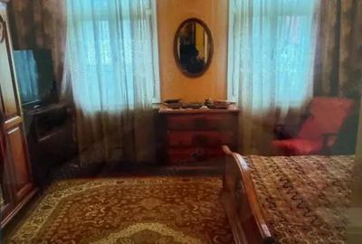 Casă cu 4 camere cu Teren 570 Mp în Central - 5