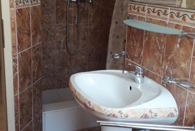 Casă cu 4 camere decomandat în Central - 14