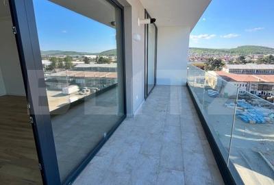 Apartament de vanzare, cu 3 camere, 67 mp, zona Independentei - 5