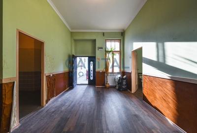 Apartament central cu 3  camere decomandat - 4