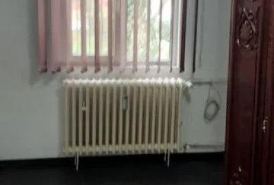 Apartament cu 2 camere în Km 4 - 8