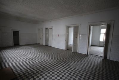 Birou, de 1,350 mp, în Ultracentral - 2