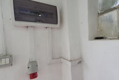 Spațiu comercial, de 30 mp, în Pârneava