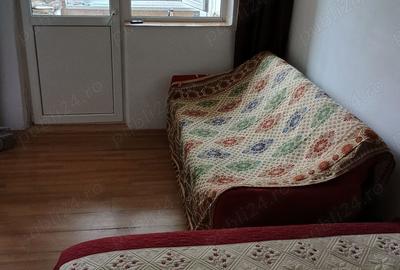 Inchiriez Garsoniera conf 1 in DALLAS ej 2 din 4 pret 900 ron - 2