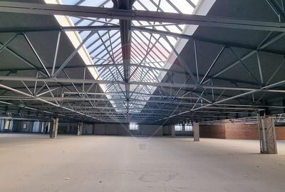 DE INCHIRIAT Spațiu comercial | 3872mp | Preciziei / Militari - 14