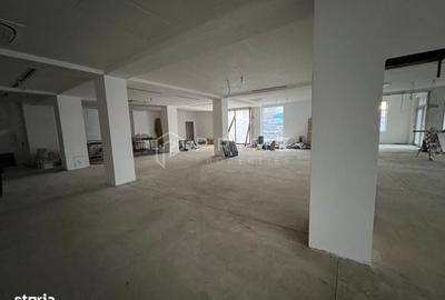 Spațiu comercial, de 360 mp, în Central