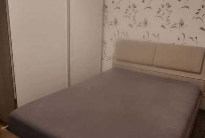 Apartament cu 3 camere decomandat în Cet - 1