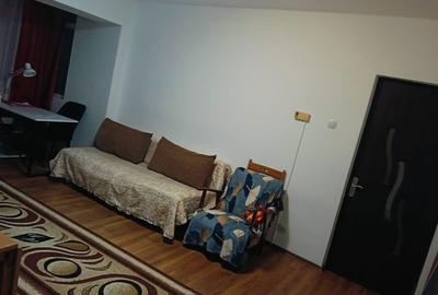 Apartament cu 2 camere semidecomandat în Fetești-Gară - 4