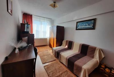 Apartament cu 2 camere decomandat, mobilat în Stupini