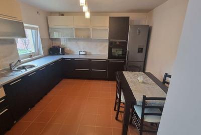 Alzza Real Estate  Inchiriere apartament 2 camere decomandate, 55 mp, Marasti,