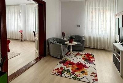 Casa de vanzare - de inchiriat zona Blumana - 1