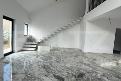 Casă cu 4 camere cu Teren 370 Mp în Malu Mare - 5