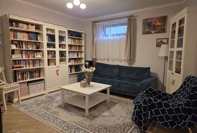 Apartament cu 3 camere decomandat în Energia - 1