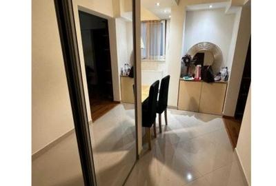 Apartament cu 3 camere decomandat în Tineretului - 3