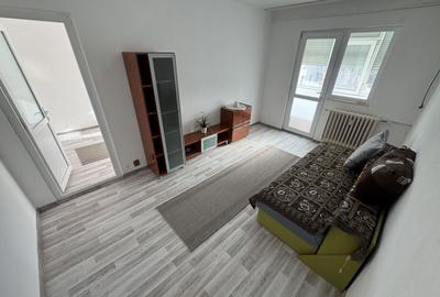 Apartament cu 2 camere semidecomandat, mobilat în Inel II