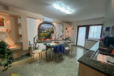 Apartament patru camere - 85mp + teren 45mp - 10