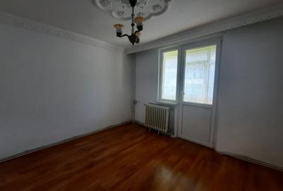 Apt 3 cam decomandat, 80 mp, Calea Romanului (Aurorei), Cod 159719 - 1