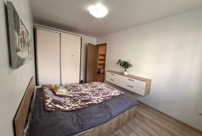 Apartament cu 2 camere decomandat, mobilat în Tractorul - 4