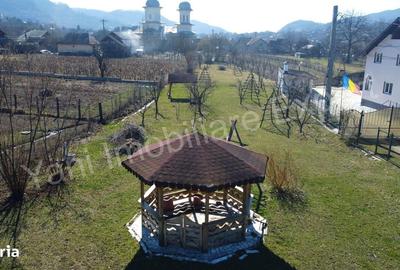 Casă cu 2 camere cu Teren 1794 Mp în Corbeni - 8