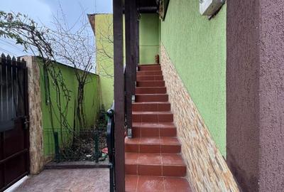 Casă cu 7 camere cu Teren 186 Mp în Rahova - 13