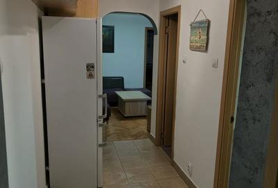 Apartament cu 3 camere semidecomandat în Tomis Nord - 2