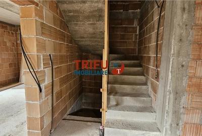 Casă cu 4 camere în Micești