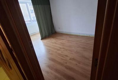 Apartament cu 2 camere semidecomandat în Centrul Civic - 1