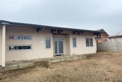 Casă cu 4 camere în Oreavul - 9