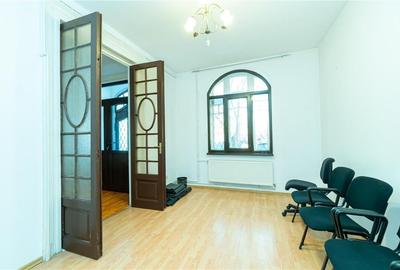 Piata Muncii | Vila individuala | Reprezentativa | Metrou 5 minute Piata Muncii | Vila individuala | Reprezentativa | Metrou 5 minute - 4