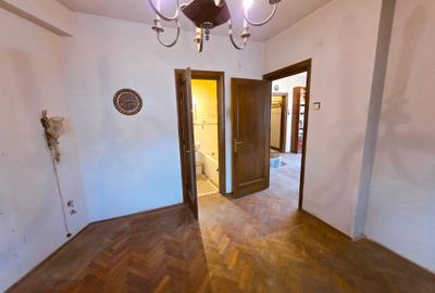 Caderea Bastiliei, apt. 2 camere, etaj 1, balcon,50mp, pe lista de U 3 - 38