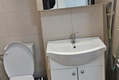 Garsonieră decomandată în Central