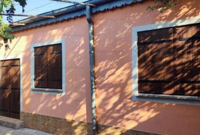 Casa cu 600mp de teren si 13m front stradal, toate utilitati - 1