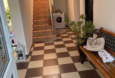 Casă cu 3 camere cu Teren 2300 Mp în Budeasa - 2