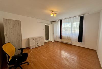 Apartament cu 1 camera, 31 mp utili, recent renovat, zona Farmec - 1