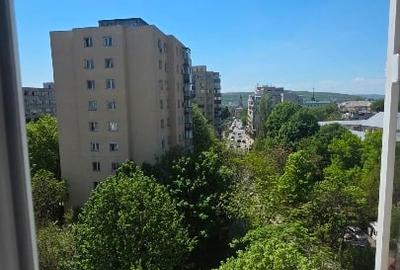 Apartament cu 2 camere decomandat, mobilat în Podul de Fier - 1