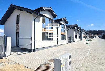 Duplex cu 4 camere cu Canalizare în Sud - 1