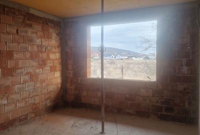 Casă cu 4 camere în Lunca - 5