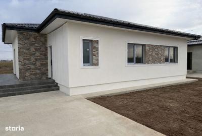 Casă cu 4 camere în Olteni - 9