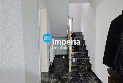 Casă cu 5 camere cu Teren 250 Mp în Bârnova