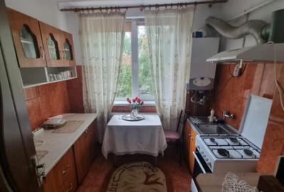 Apartament 2 camere decomandate, 52mp, etaj 1/2, in Filiasi, - 1