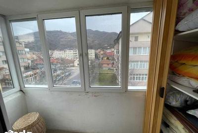 Apartament cu 2 camere decomandat în Central - 3