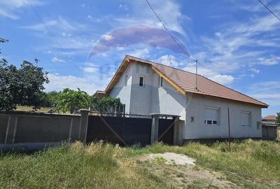 Casa de Vis la Macea - Complet Renovata si Gata de Locuit! - 1