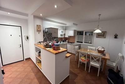 Apartament cu 4 camere decomandat în Sebastian - 2