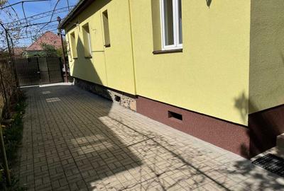 Casă cu 3 camere cu Teren 315 Mp în Lazaret - 1