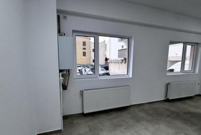 Spatiu comercial 91 mp utili vad stradal Zona Garii - 4