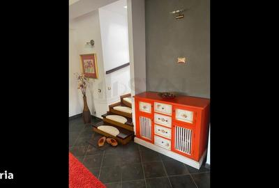 Casă cu 5 camere cu Teren 273 Mp în Butimanu - 1