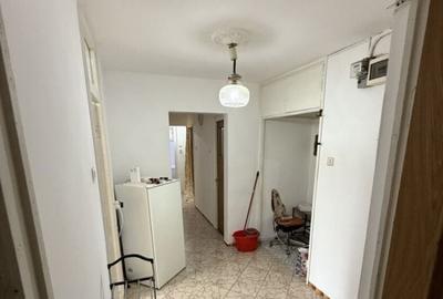 Basarabia - Chisinau  vanzare ap. 3 camere dec - 6