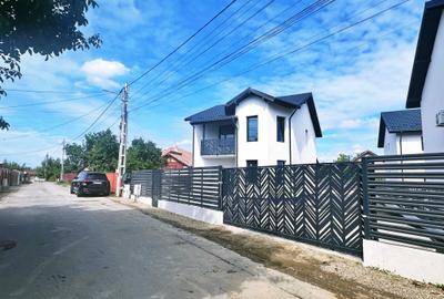 Casă cu 4 camere cu Teren 500 Mp în Central - 1