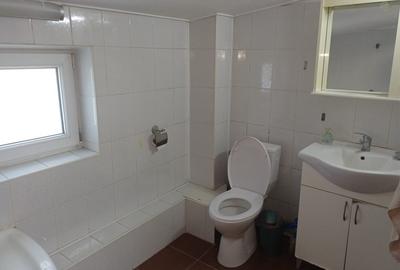 Apartament cu 3 camere semidecomandat în 1 Mai - 11