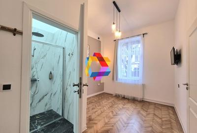 Spațiu comercial, de 225 mp, în 15 Noiembrie - 10